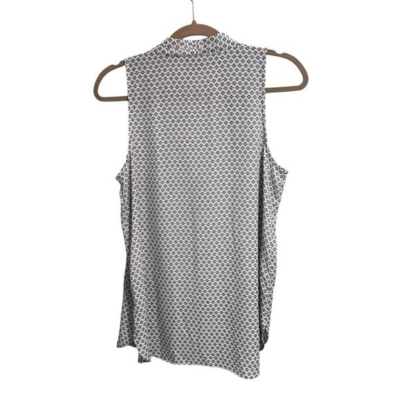 Vince Camuto Black and White Sleeveless Pullover Floral Print Blouse Women Small - Picture 2 of 5
